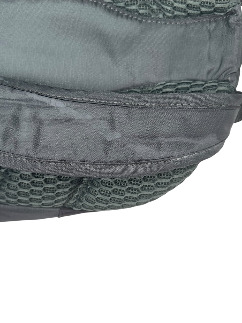 Kelty Capture 15L Backpack Gray Lightweight Hiking Daypack Trail Pack - Picture 6 of 9